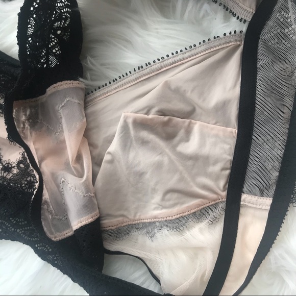Victoria's Secret | Chantilly Plunge Bralette Lace - Picture 7 of 8